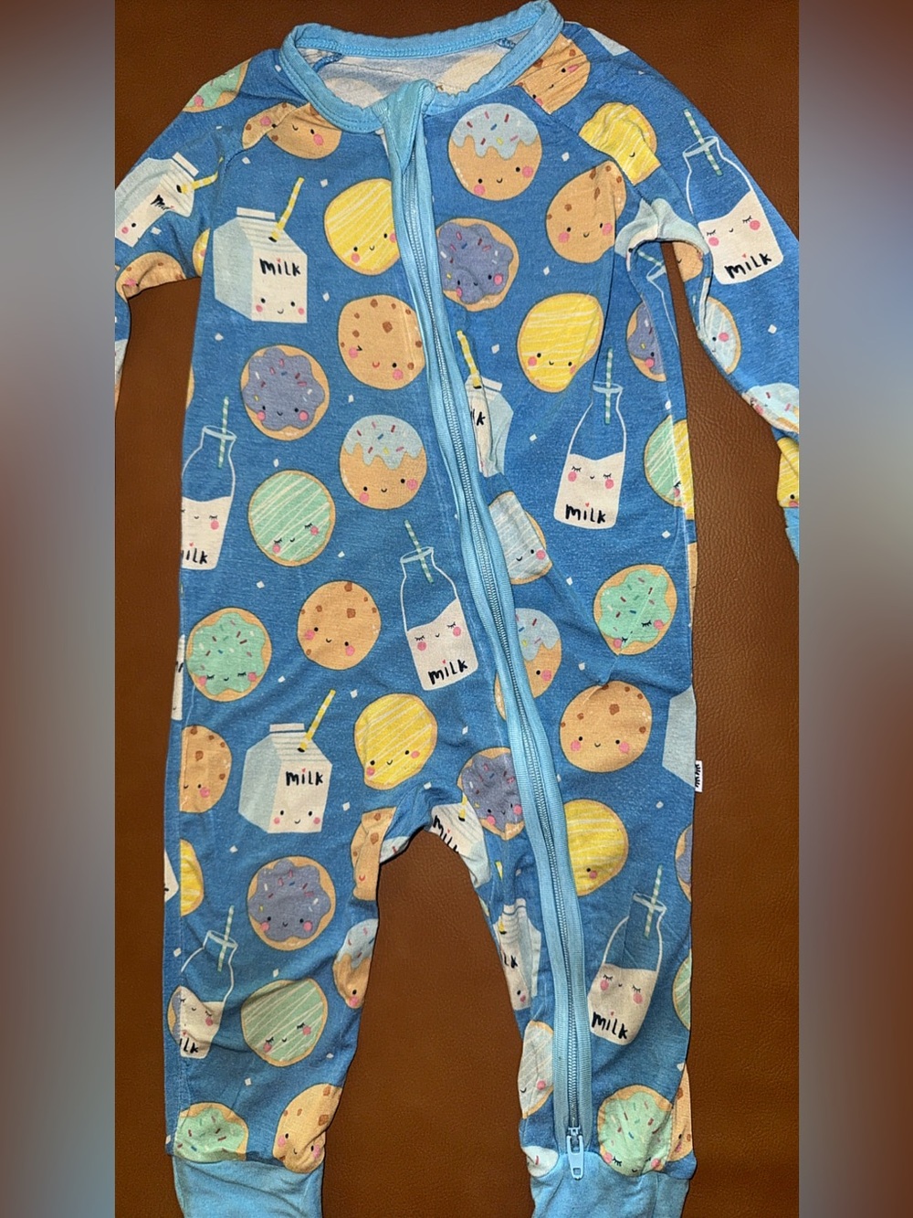 Excellent Little Sleepies Cookies and Milk Zippy Bamboo Sleeper size: 3-6 months - Picture 4 of 7